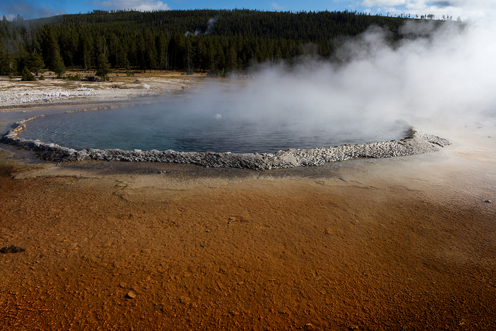 10-05 - 02.jpg - Yellowstone National Park, WY